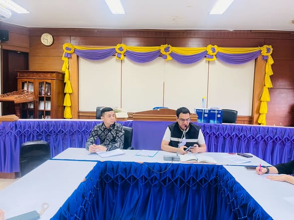 ประชุมพนักงาน
🗓️วันพฤหัสบดี ที่ 22 มกราคม พ.ศ 2569 
👨นายภาณุ ลาเต๊ะ รองปลัดองค์การบริหารส่วนตำบล รักษาราชการแทน ปลัดองค์การบริหารส่วนตำบล ปฏิบัติหน้าที่ นายกองค์การบริหารส่วนตำบลรือเสาะออก 
▶️เป็นประธานในการประชุมประจำเดือนมกราคมพร้อมด้วย พนักงานส่วนตำบล ลูกจ้างประจำ พนักงานจ้าง และจ้างเหมาบริการ 
🏠ณ ห้องประชุมสภา ชั้น2 องค์การบริหารส่วนตำบลรือเสาะออก